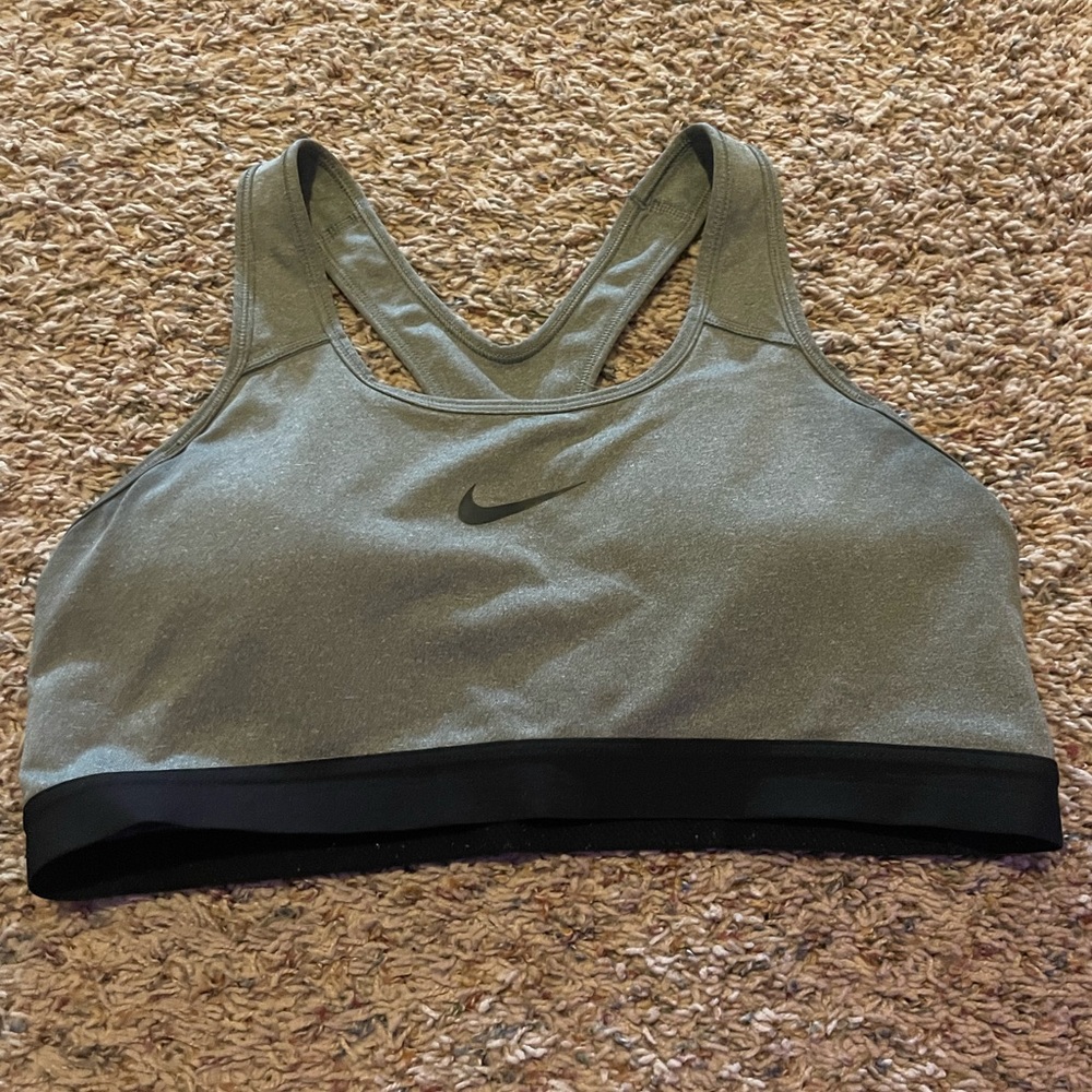 grey and black nike sports bra